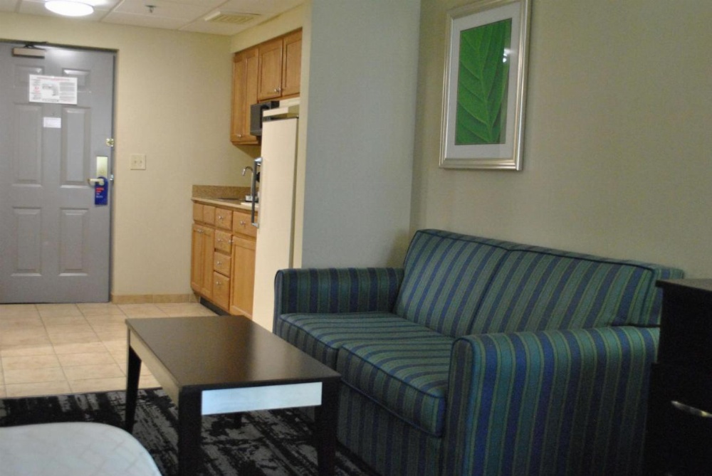 Room image 4